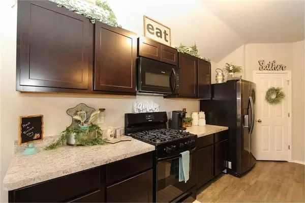 5211 Kye DR, Tuttle, OK 73089