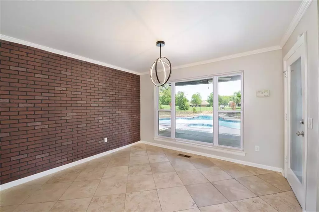 Shawnee, OK 74801,2310 S Lakeside CIR