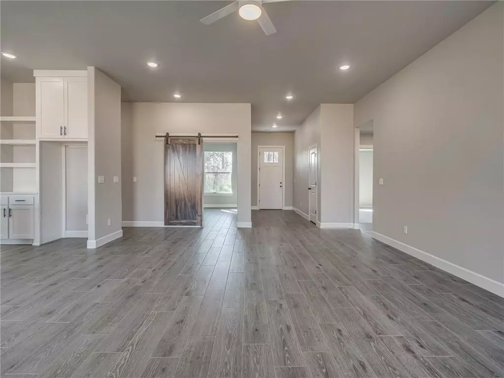 Harrah, OK 73045,123 Woodlands DR