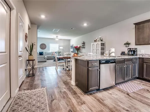 1017 NW 6th ST, Newcastle, OK 73065