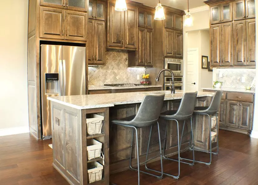 1005 Stonebridge Village DR, Enid, OK 73703