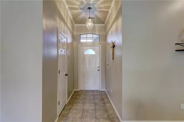 1716 Aurora PL, Edmond, OK 73013