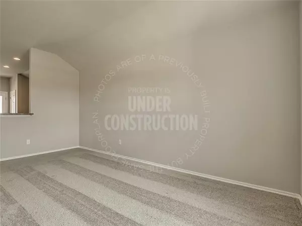 524 SE 5 ST, Newcastle, OK 73065