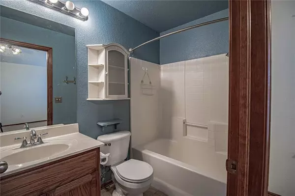 504 Woodbriar, Noble, OK 73068