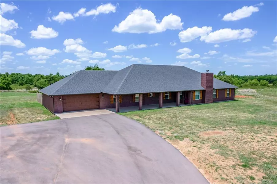 838 County Road 1570, Marlow, OK 73055