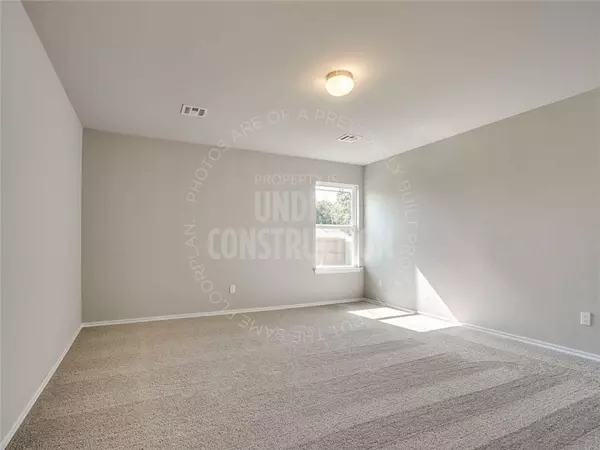 1407 Chuck Wagon DR, El Reno, OK 73036