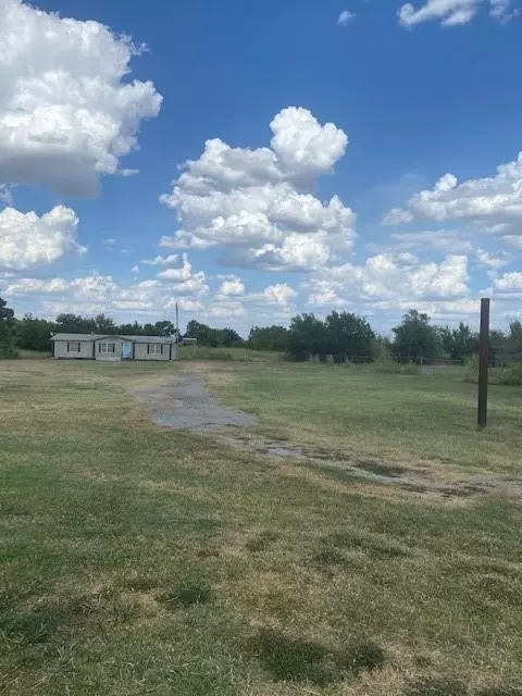 Chickasha, OK 73018,498 Center AVE