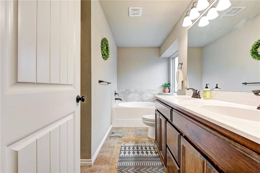 11308 NW 99th ST, Yukon, OK 73099