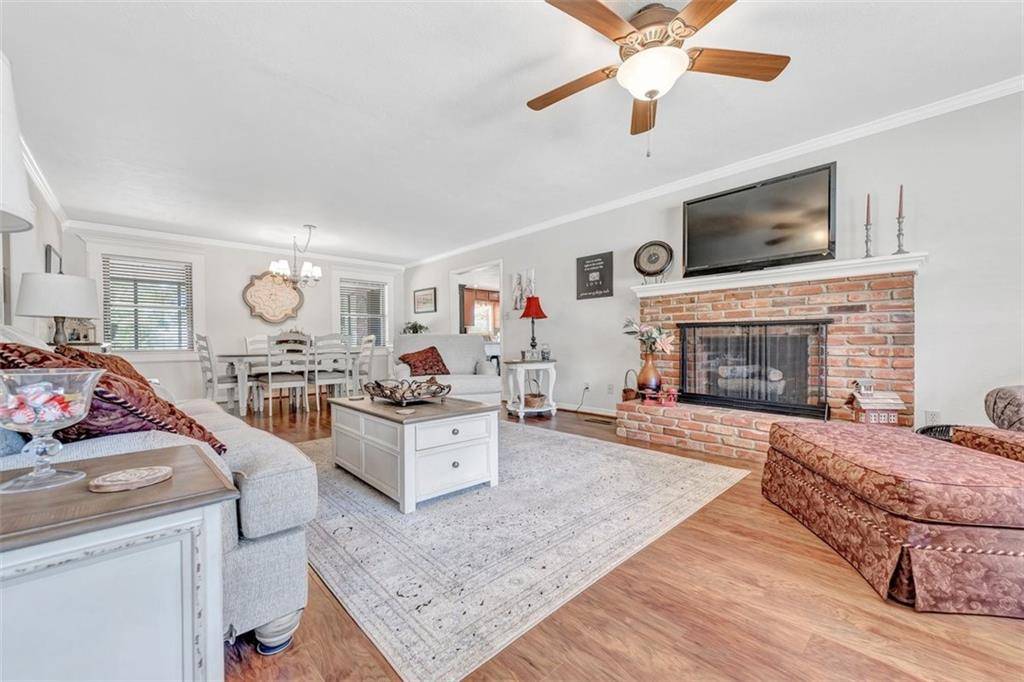Guthrie, OK 73044,710 E Mansur AVE