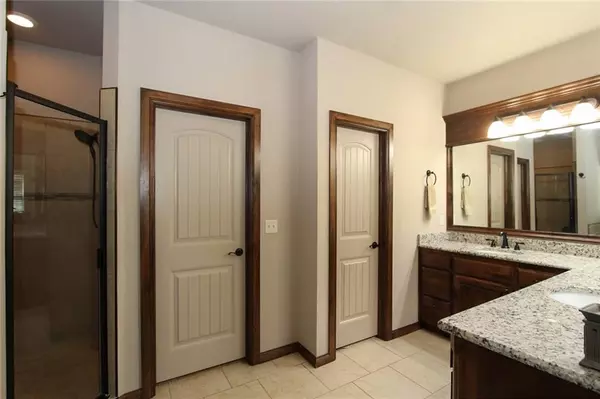 1200 Abraham DR, Tuttle, OK 73089