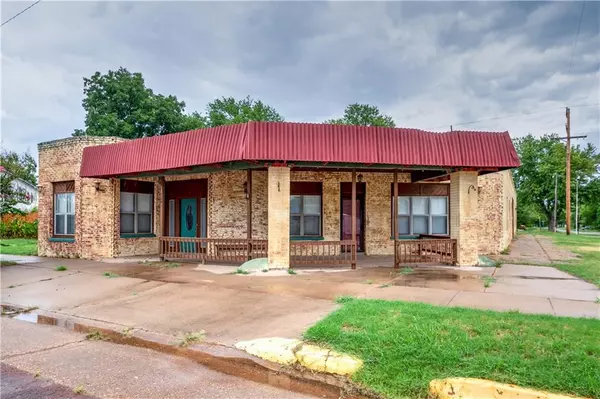 102 S Broadway AVE, Davenport, OK 74026