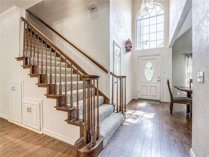 425 N Crosstimber TRL, Edmond, OK 73034