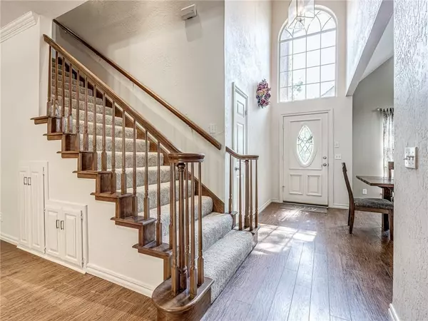 425 N Crosstimber TRL, Edmond, OK 73034