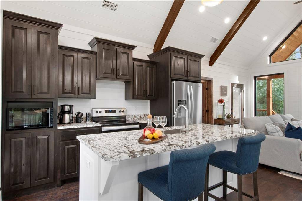 Broken Bow, OK 74728,119 Apple Ridge LN