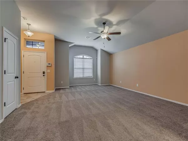 19712 Taggert DR, Edmond, OK 73012