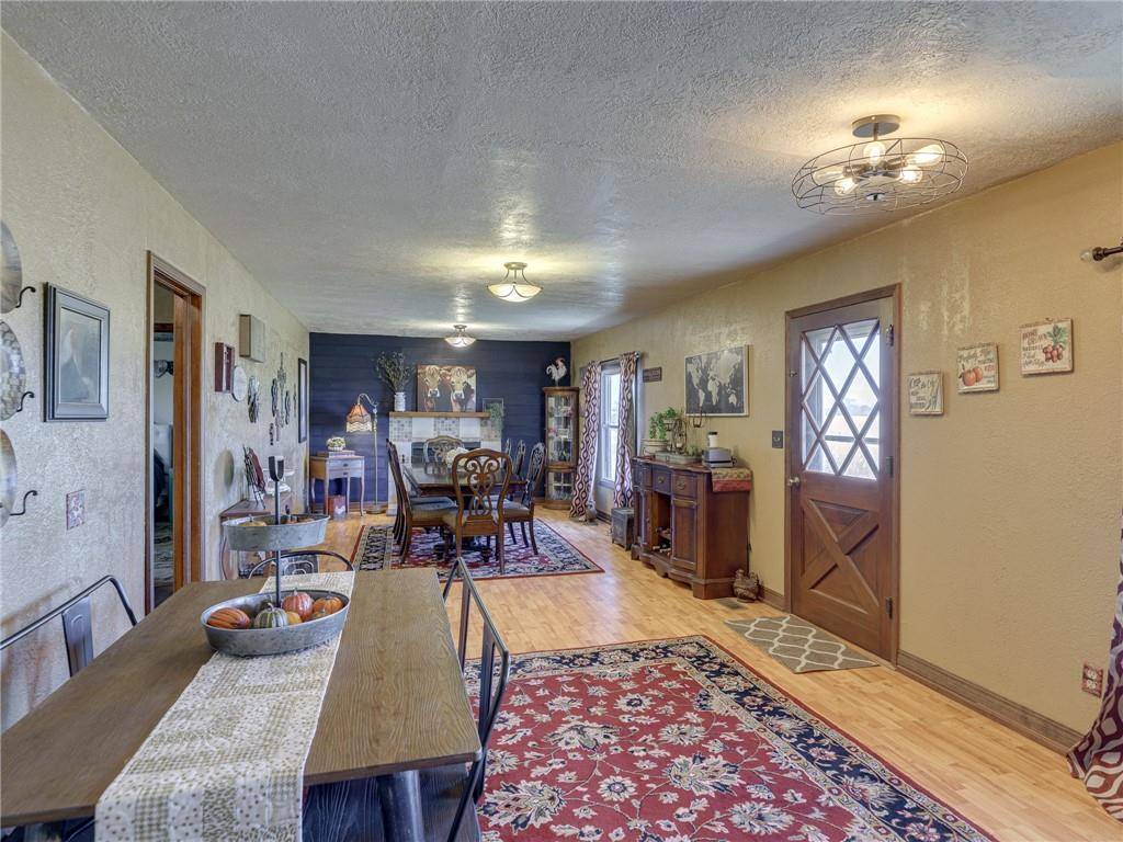 9125 N 2380 RD, Thomas, OK 73669