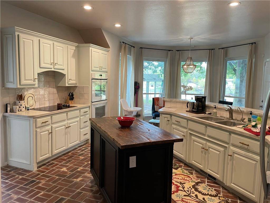 6601 SW 123rd ST, Oklahoma City, OK 73173