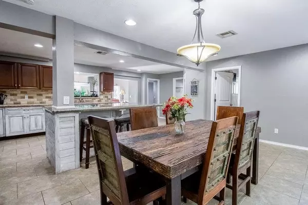 5700 N Coltrane RD, Oklahoma City, OK 73121