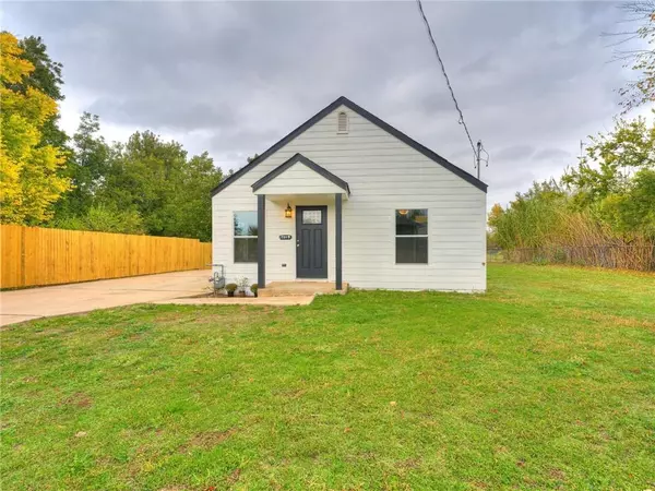 1017 E Cooney ST, El Reno, OK 73036