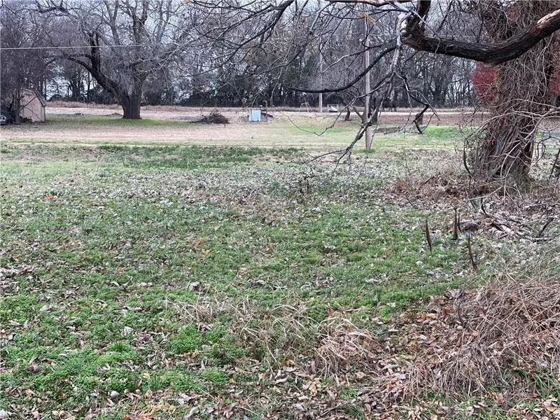 N Dean A Mcgee, Wynnewood, OK 73098
