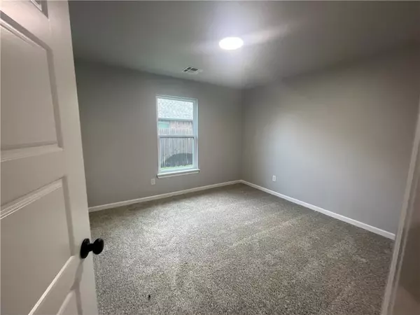 Norman, OK 73071,2503 Everton LN