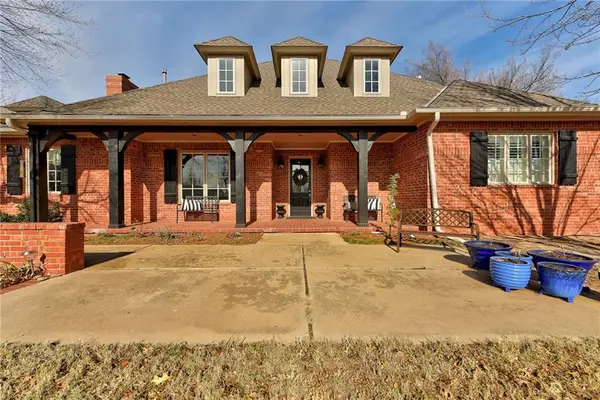 148 Deer Creek RD, Edmond, OK 73012