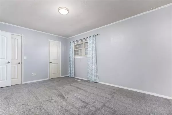 4 Beckley ST, Shawnee, OK 74804