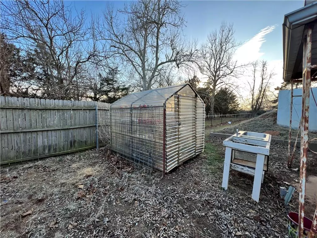 Anadarko, OK 73005,33132 Square Top RD