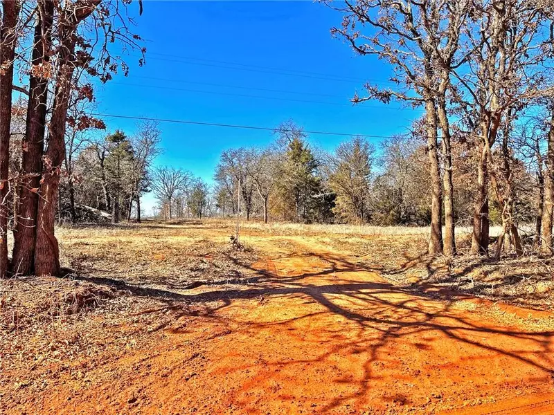 0000 Harrah RD, Luther, OK 73054