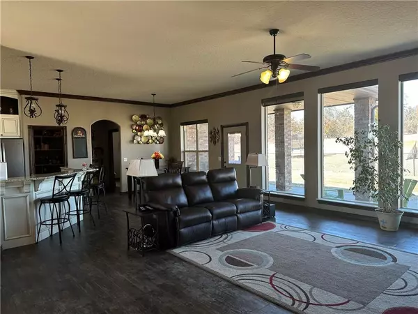 2379 County Road 1203, Tuttle, OK 73089