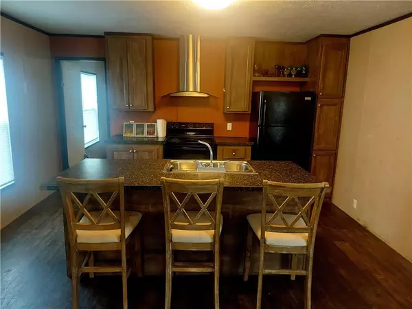 4525 S Evans RD, El Reno, OK 73036