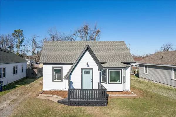 824 S Hadden AVE, El Reno, OK 73036