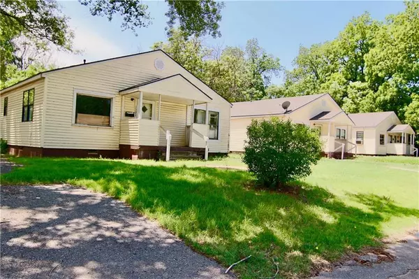 1302 W 1st ST, Elk City, OK 73644