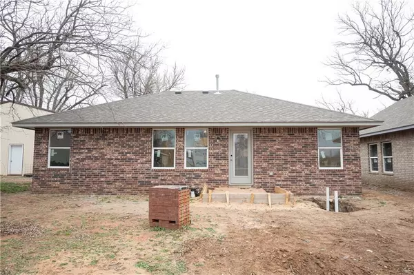 424 Grove ST, Perry, OK 73077