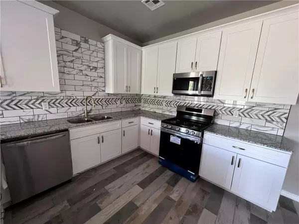 905 NW 102nd ST, Oklahoma City, OK 73114