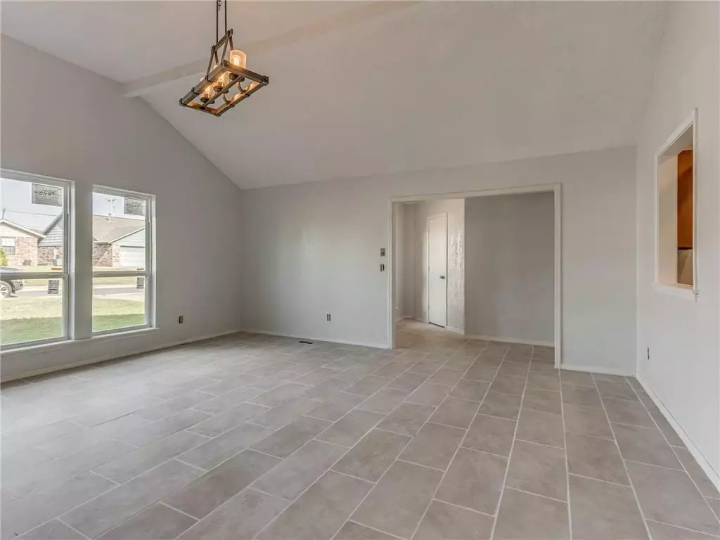 Edmond, OK 73003,1800 Raquel RD