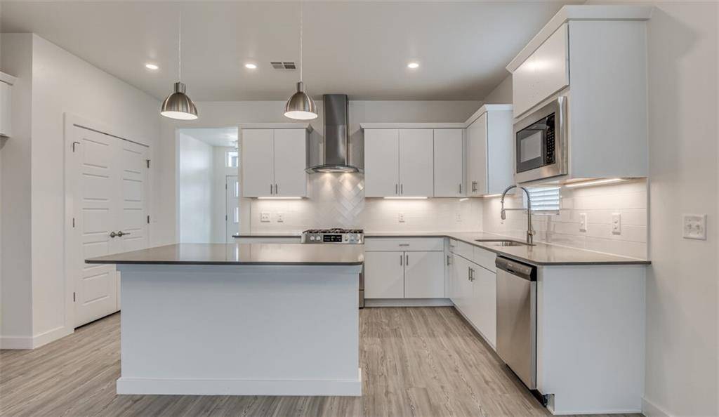 6016 Dale AVE, Edmond, OK 73034