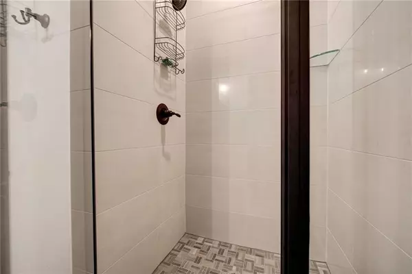 11820 NW 108th CIR, Yukon, OK 73099