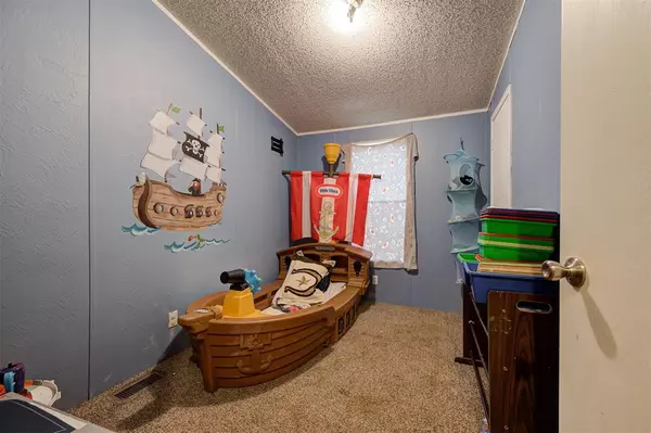 2108 County Road 1245, Tuttle, OK 73089