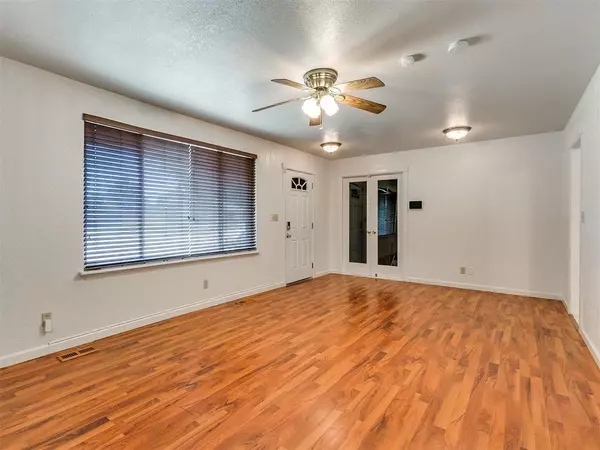 504 Amity LN, El Reno, OK 73036