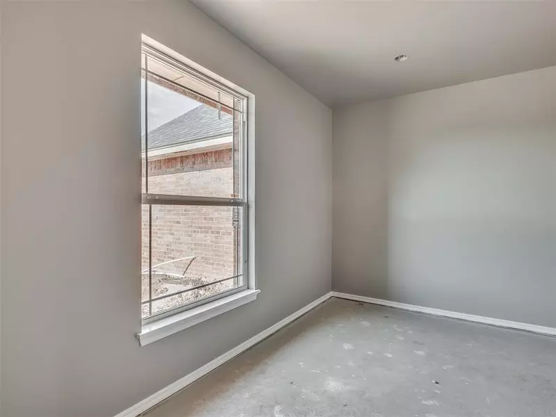 28905 Triple Crown PL, Cashion, OK 73016