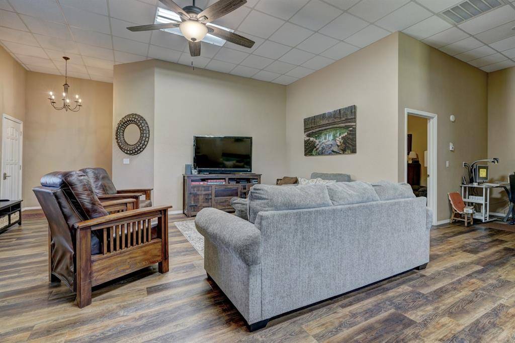 1810 Cobblestone RD, Sulphur, OK 73086