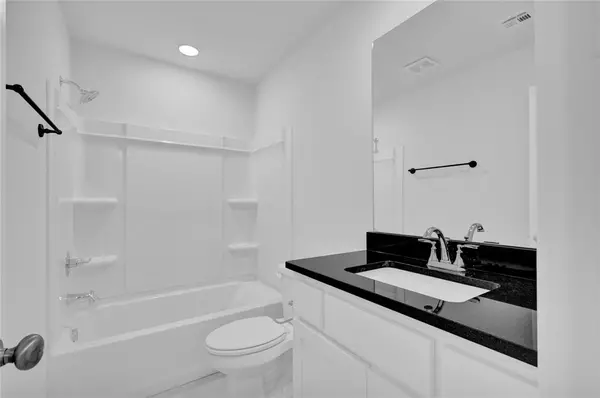 1937 Eli AVE, Tuttle, OK 73089