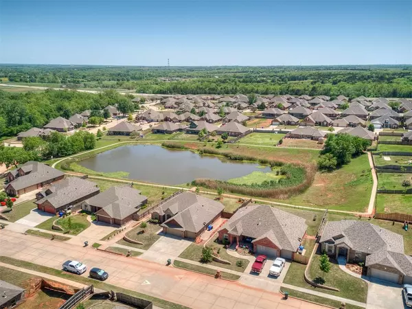 3212 Wood Valley RD, Norman, OK 73071