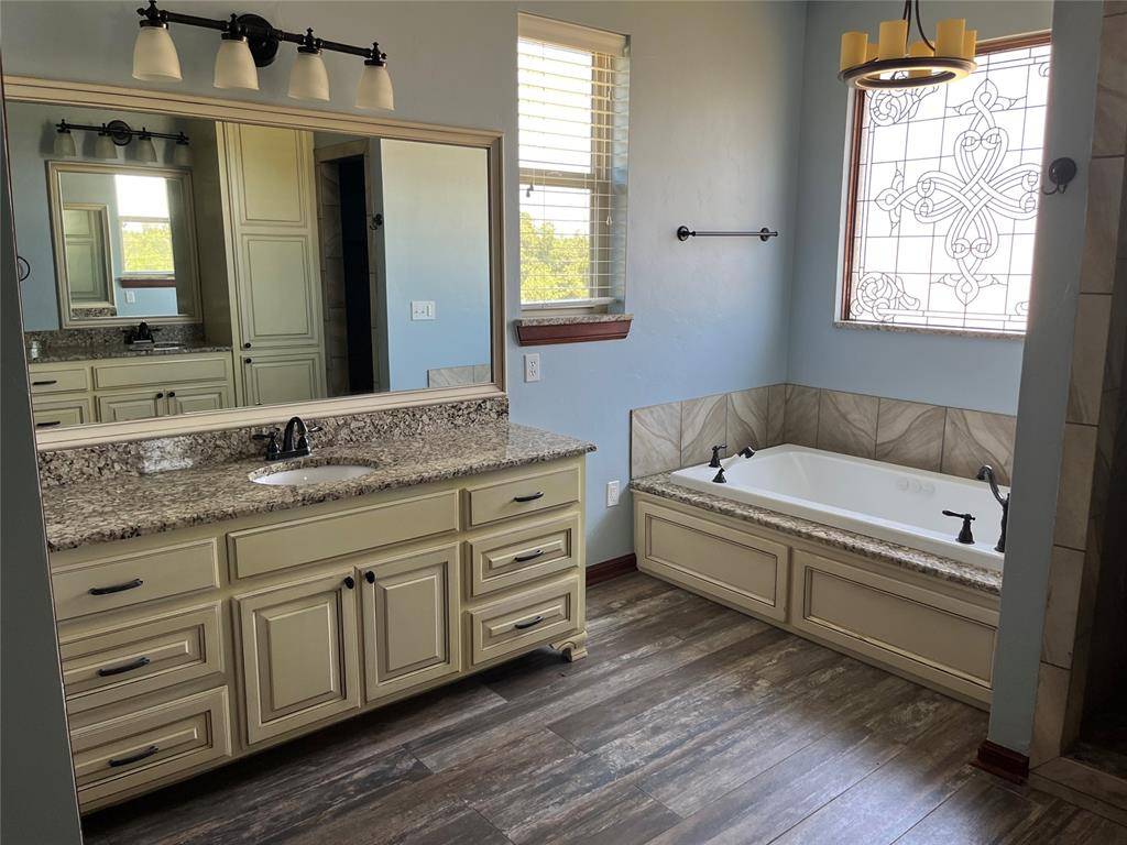 21258 Bethel RD, Tecumseh, OK 74873