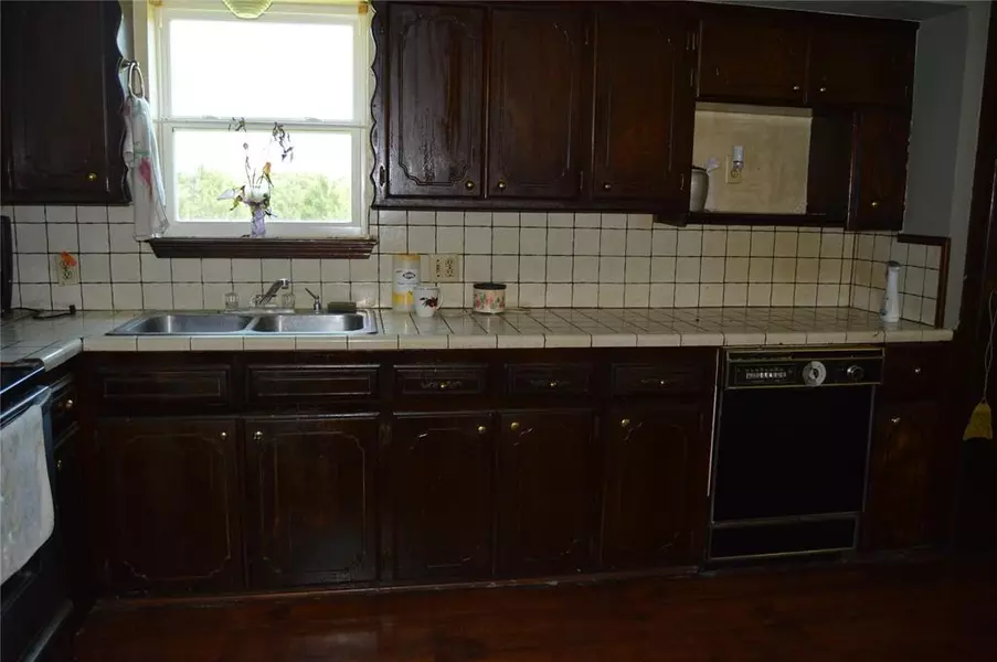 28275 Harrison, Macomb, OK 74852