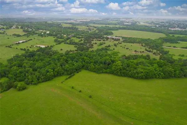Perry, OK 73077,86 Acres 86 HWY