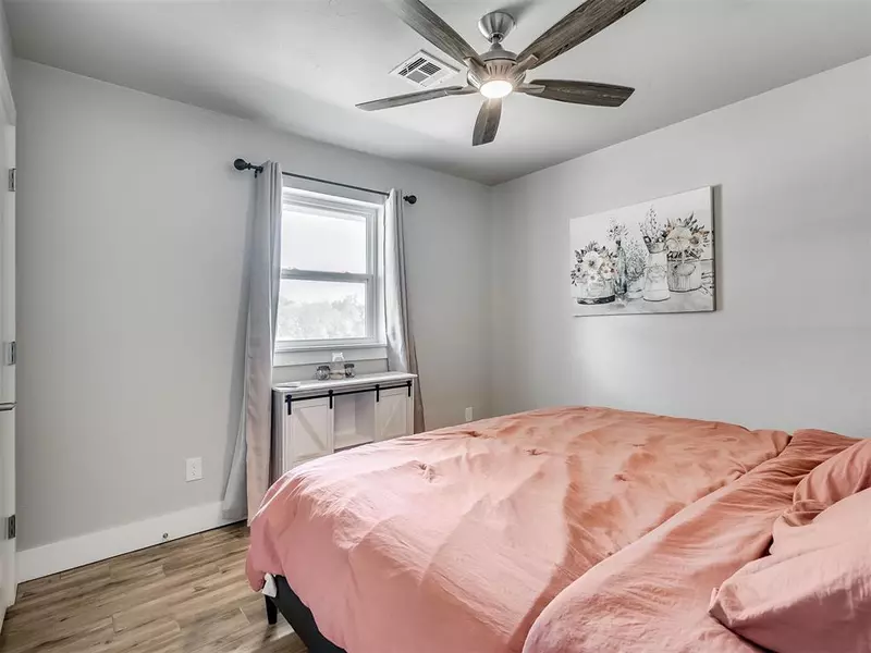 11205 S County Line RD, Cashion, OK 73016