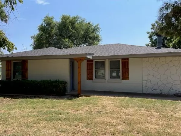 Corn, OK 73024,204 E Main ST