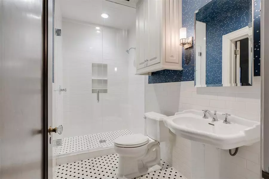 1703 N Hudson AVE, Oklahoma City, OK 73103